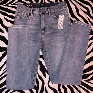 Urban Outfitters BDG Brand New with Tags “Twig High-Rise” Skinny Jeans Size 27